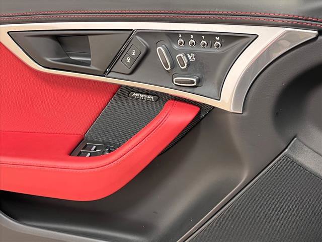 00e391d3981643aa93e5cfa5dfb7f975