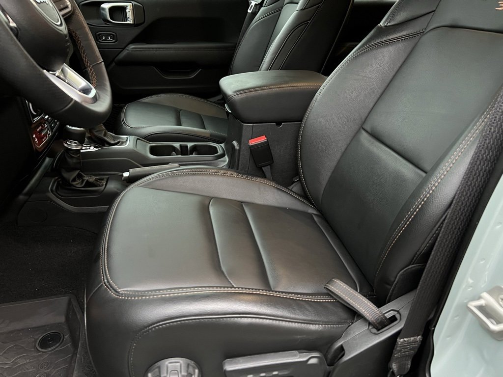 0c05210ff8eb441db0058265e1aeaaa2