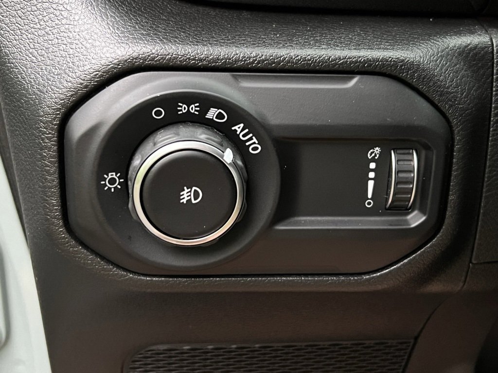 22b8b4d0829a46d0ada69f03469b39bf