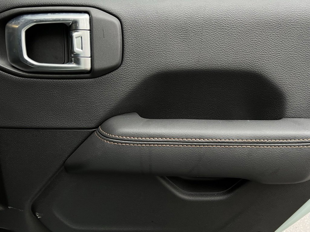 8b850394015145bcb99654a224c958b0