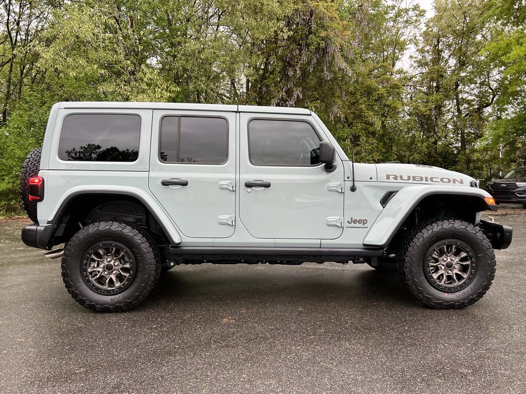 b9408e83517e4adca9a4c2aa75c275ca