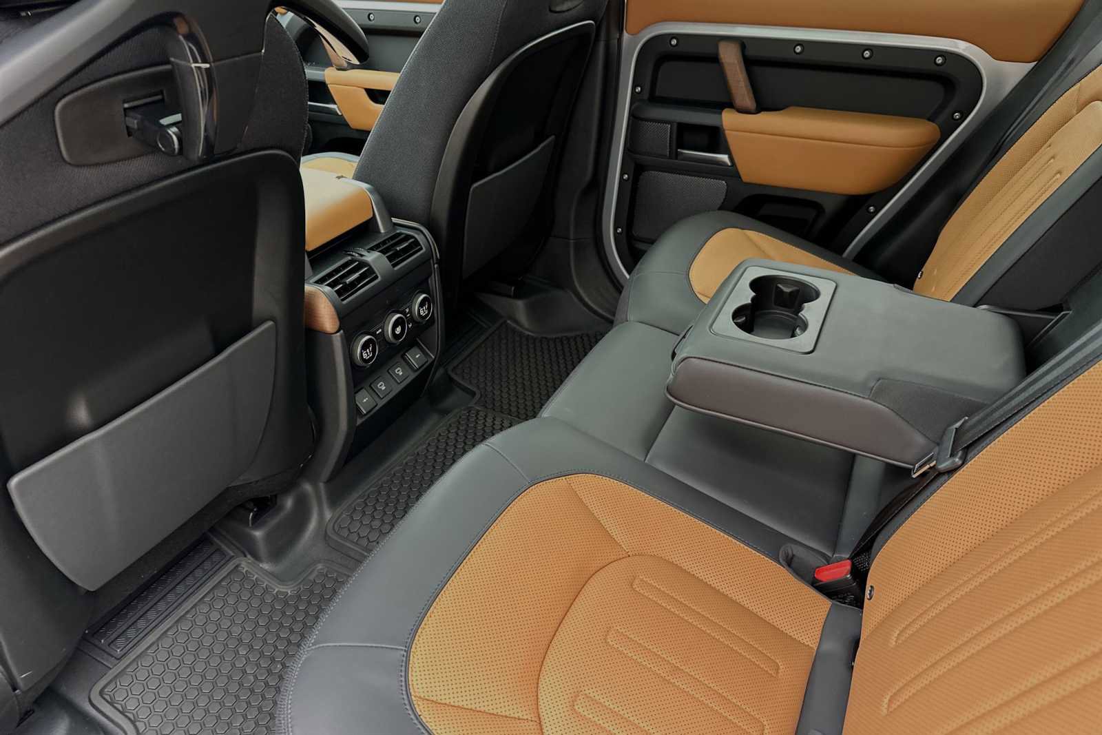 bbcfe193f5814a8daa5f16780a1d6840