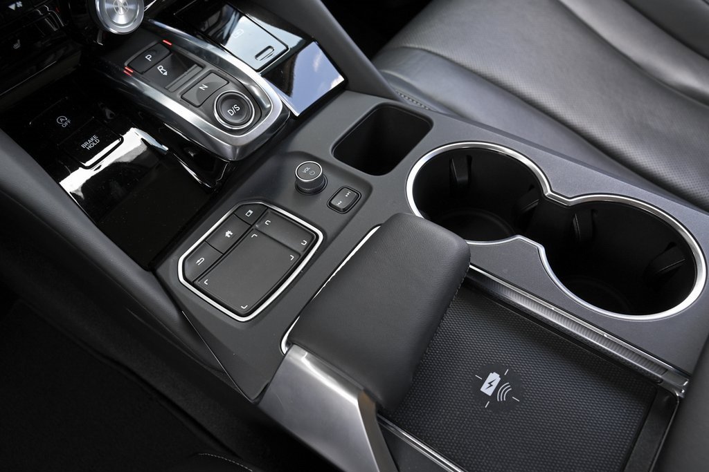 f6903e6a294043d4b7fe916ffe977eca